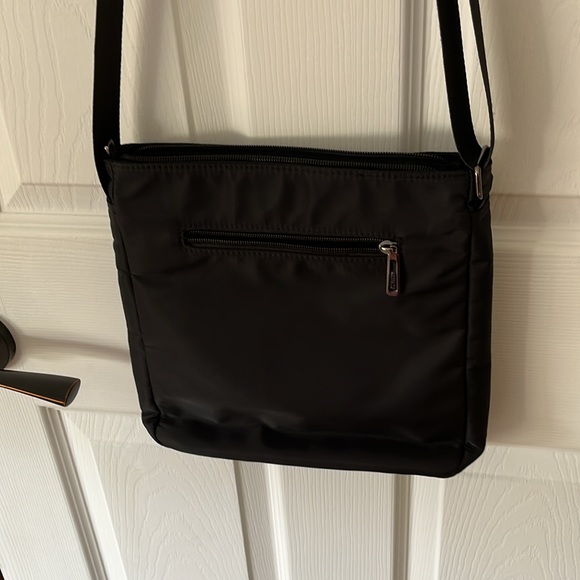 Roots crossbody bag - Picture 3 of 3
